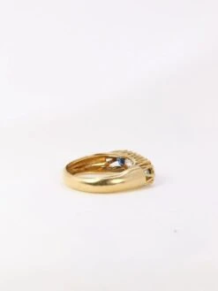 Bague Jarretière Or Jaune Saphirs Diamants Taille Ancienne -Castafiore Boutique bague jarretiere or jaune saphirs diamants taille ancienne 192105
