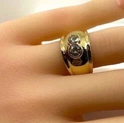 Bague Jonc/ Bandeau En Or Jaune 18 Carats Ornée De 2 Diamants -Castafiore Boutique bague jonc bandeau en or jaune 18 carats ornee de 2 diamants 269485