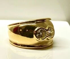 Bague Jonc/ Bandeau En Or Jaune 18 Carats Ornée De 2 Diamants -Castafiore Boutique bague jonc bandeau en or jaune 18 carats ornee de 2 diamants 364784