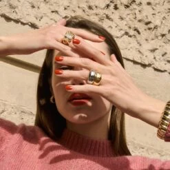 Bague Jonc CHAUMET "Bibendum" En Or Jaune -Castafiore Boutique bague jonc chaumet bibendum en or jaune 136466