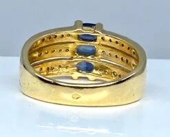 Bague Jonc En Or 18 Carats Avec 3 Saphirs Et Diamants -Castafiore Boutique bague jonc en or 18 carats avec 3 saphirs et diamants 762686