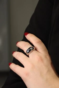 Bague Jonc En Or Blanc Et Saphirs Et Diamants -Castafiore Boutique bague jonc en or blanc et saphirs et diamants 326053