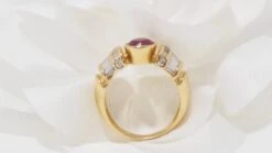 Bague Jonc En Or Jaune, Rubis Naturel Et Diamants -Castafiore Boutique bague jonc en or jaune rubis naturel et diamants 669591