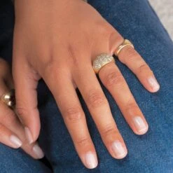 Bague Jonc Or Jaune Et Diamants -Castafiore Boutique bague jonc or jaune et diamants 700881