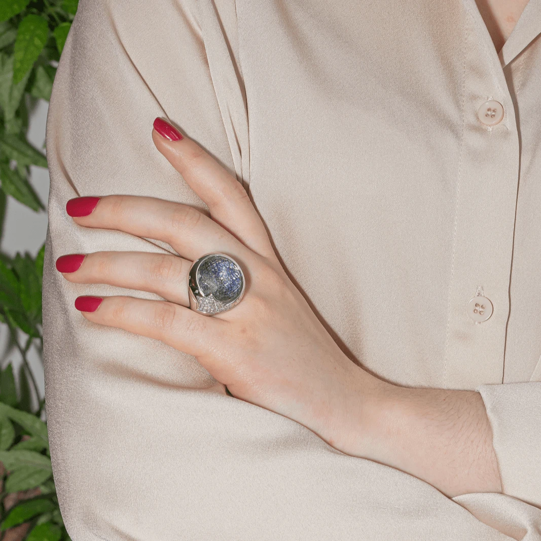 Bague Jonc PASQUALE BRUNI En Or Blanc, Quartz, Saphirs Et Diamants 2 Bague Jonc PASQUALE BRUNI En Or Blanc, Quartz, Saphirs Et Diamants – Image 2