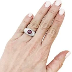 Miller Bague Jonc Pavage Diamant, Rubis 1,78 Carats -Castafiore Boutique bague jonc pavage diamant rubis 178 carats 374097