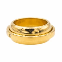 Bague Jonc PIAGET "Possession Swing" En Or Jaune Et Diamants 10 Bague Jonc PIAGET "Possession Swing" En Or Jaune Et Diamants -Castafiore Boutique bague jonc piaget possession swing en or jaune et diamants 2855550