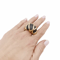 Miller Bague Jonc Pomellato "Titanio" En Or Rose Et Titane -Castafiore Boutique bague jonc pomellato titanio en or rose et titane 462337