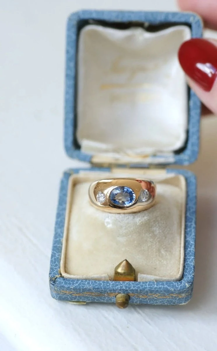 Bague Jonc Saphir De Ceylan Et Diamants 10 Bague Jonc Saphir De Ceylan Et Diamants – Image 10