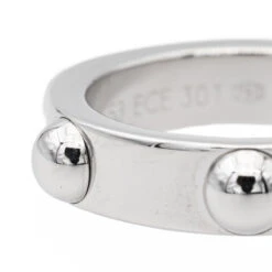 Bague LOUIS VUITTON Clous En Or Blanc 12 Bague LOUIS VUITTON Clous En Or Blanc -Castafiore Boutique bague louis vuitton clous en or blanc 547452