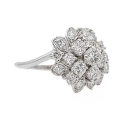 Bague Marguerite En Or Blanc Et Diamant -Castafiore Boutique bague marguerite en or blanc et diamant 200243