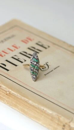 Bague Marquise émeraudes Et Diamants -Castafiore Boutique bague marquise emeraudes et diamants 514212
