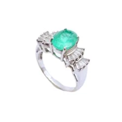 Bague Noeud En Or Blanc, émeraude Et Diamants -Castafiore Boutique bague noeud en or blanc emeraude et diamants 664392