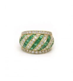 Bague - Or. Emeraudes Et Diamants