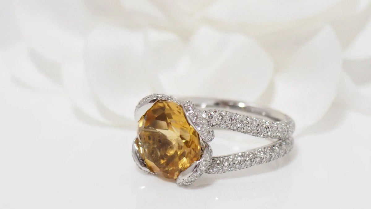 Bague Pavage En Or Blanc Et Citrine 3 Bague Pavage En Or Blanc Et Citrine – Image 3
