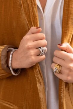 Bague Pavée Diamants Serpent En Or Blanc -Castafiore Boutique bague pavee diamants serpent en or blanc 527021