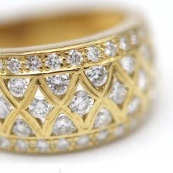 Bague Pavée En Or Jaune Et Diamants 9 Bague Pavée En Or Jaune Et Diamants -Castafiore Boutique bague pavee en or jaune et diamants 454608