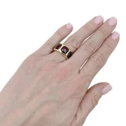 Miller Bague POMELLATO "Bisanzio" En Or Jaune Et Grenats -Castafiore Boutique bague pomellato bisanzio en or jaune et grenats 356974