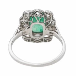 Bague Pompadour En Platine Et émeraude -Castafiore Boutique bague pompadour en platine et emeraude 803195