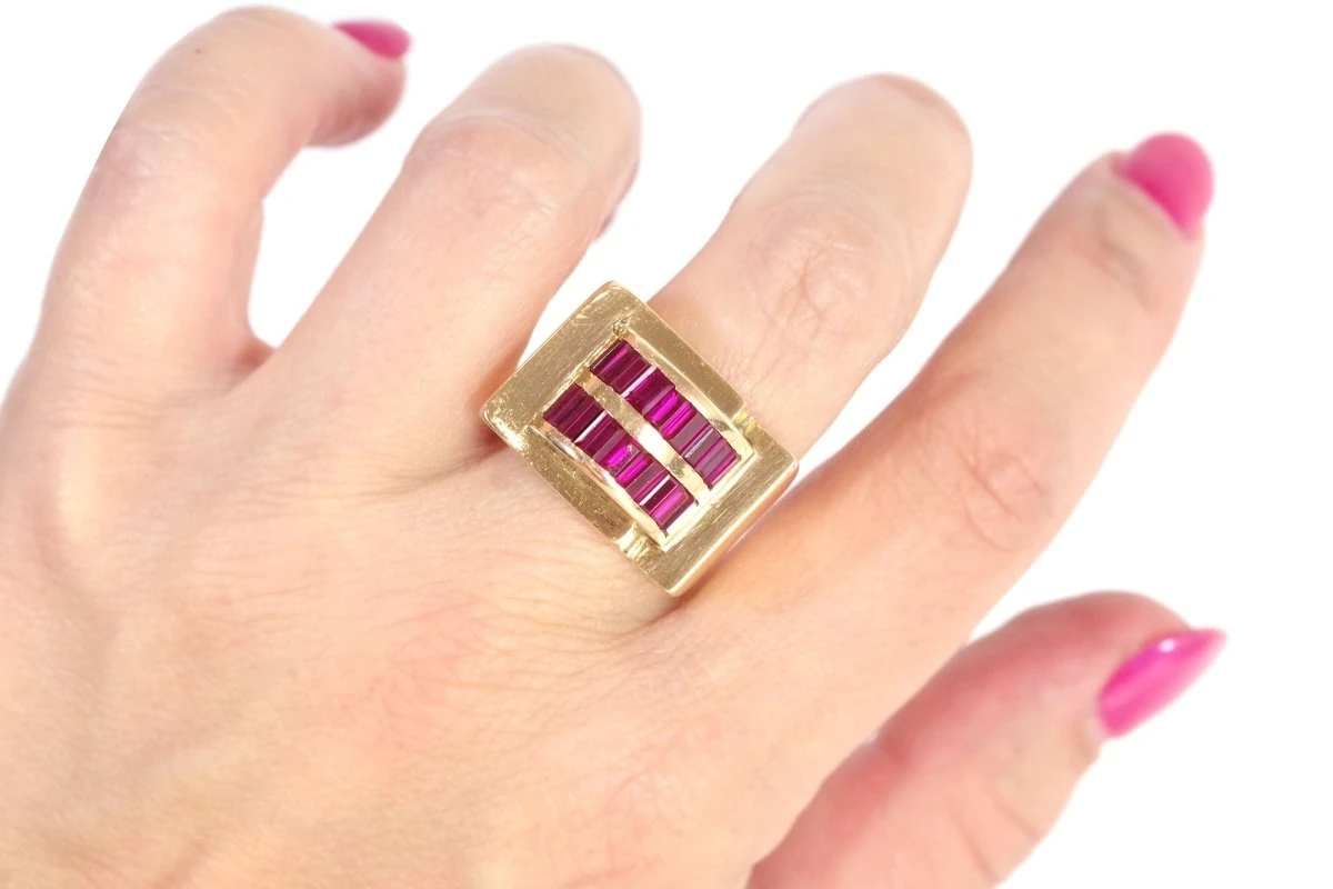 Bague Tank Rubis En Or 5 Bague Tank Rubis En Or – Image 5