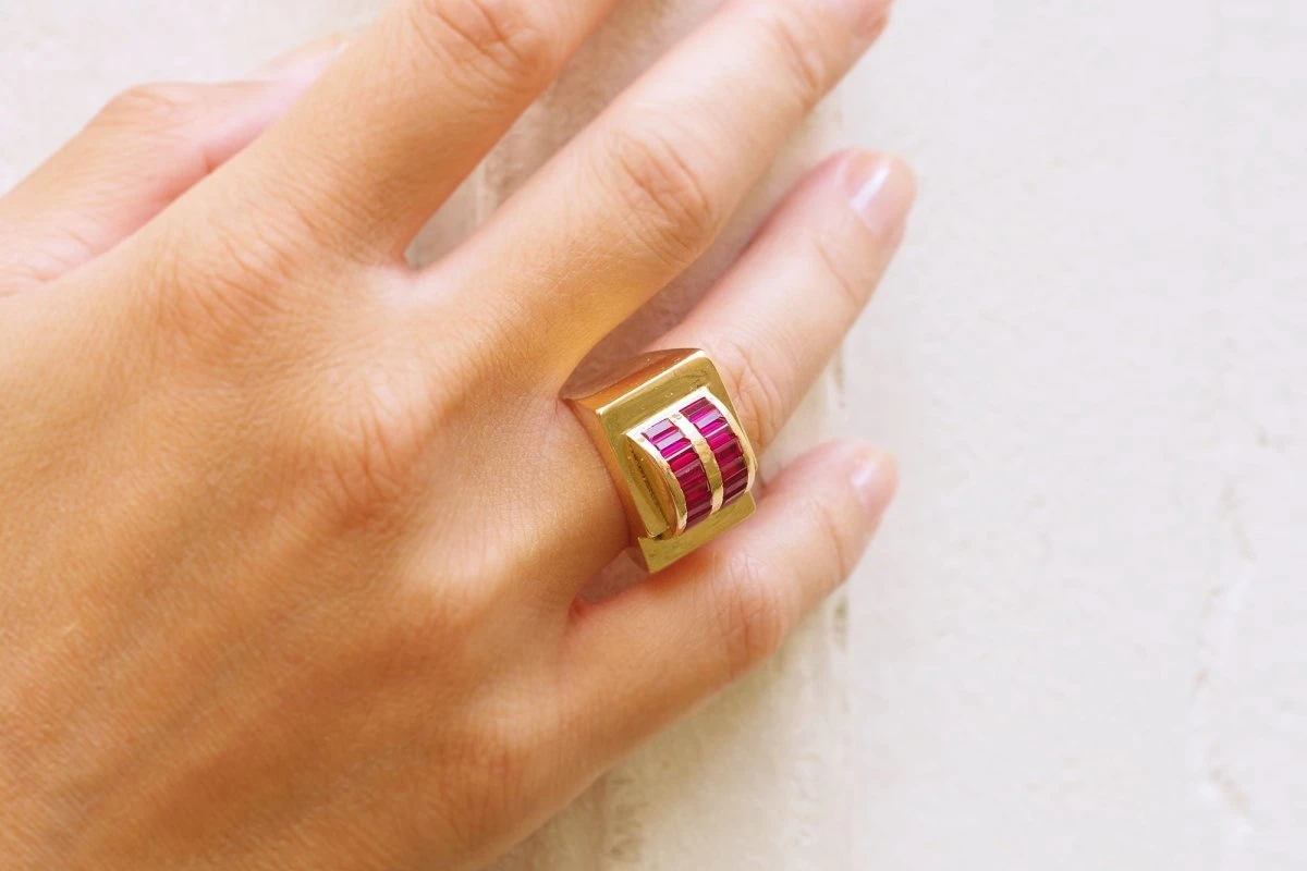 Bague Tank Rubis En Or 2 Bague Tank Rubis En Or – Image 2