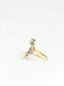 Bague Toi Et Moi En Or Blanc, Perle Et Diamants 14 Bague Toi Et Moi En Or Blanc, Perle Et Diamants -Castafiore Boutique bague toi et moi belle epoque en or blanc diamants et perle 557918