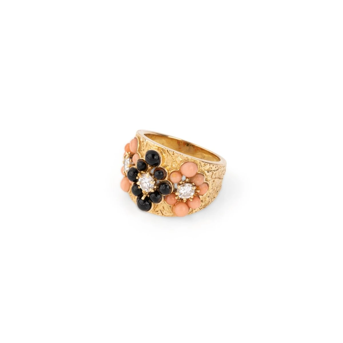 Bague Bandeau VAN CLEEF & ARPELS En Or Jaune, Corail, Onyx Et Diamants 5 Bague Bandeau VAN CLEEF & ARPELS En Or Jaune, Corail, Onyx Et Diamants – Image 5