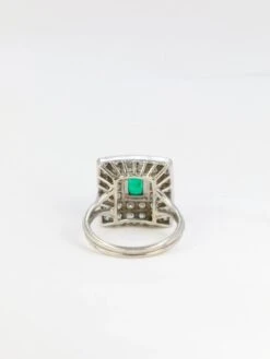 Bague Vintage En Or, émeraude Et Diamants 10 Bague Vintage En Or, émeraude Et Diamants -Castafiore Boutique bague vintage en or emeraude et diamants 464082