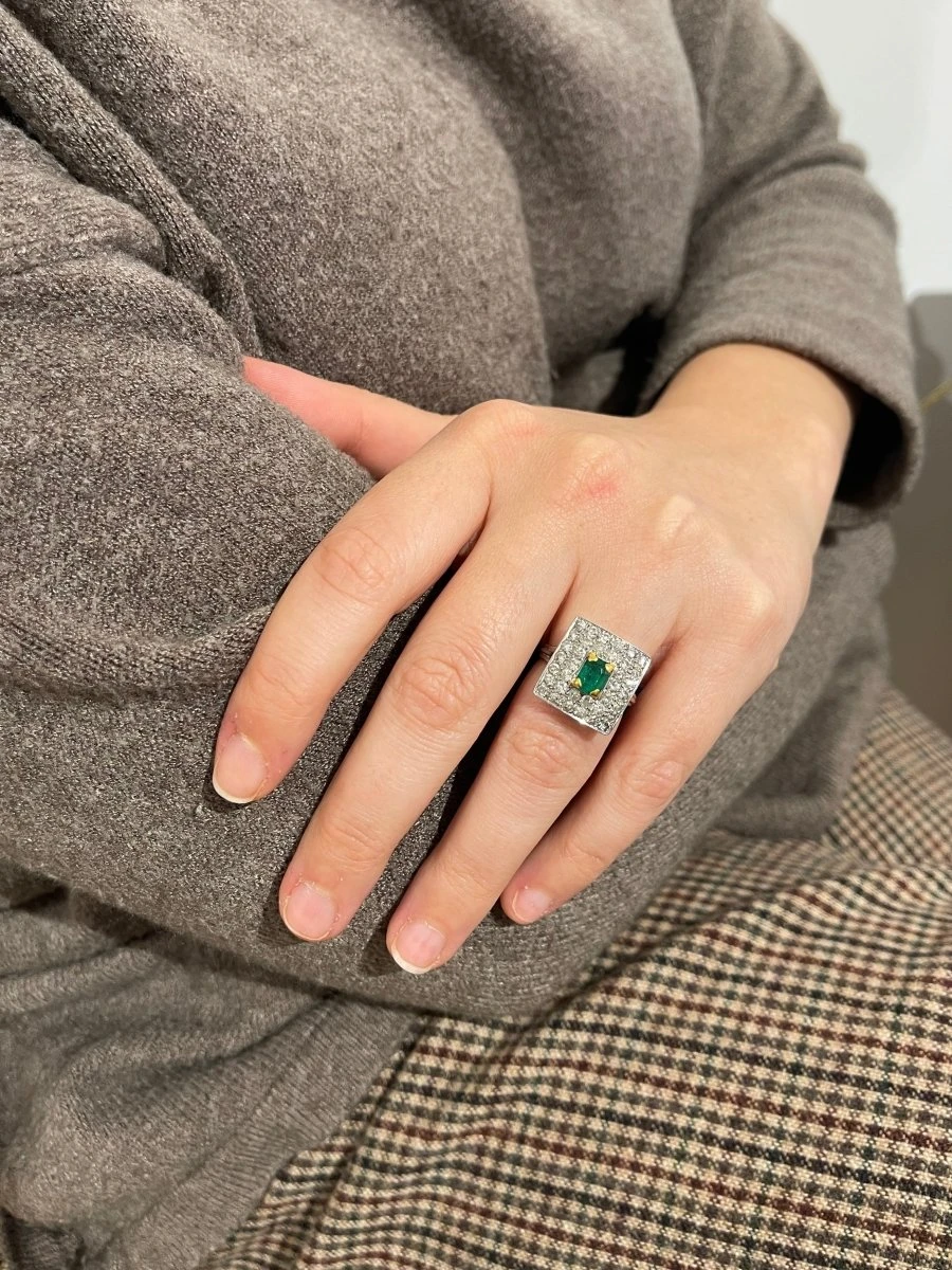 Bague Vintage En Or, émeraude Et Diamants 7 Bague Vintage En Or, émeraude Et Diamants – Image 7