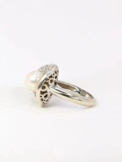 Bagueen Or Blanc, Perle Akoya Et Diamants -Castafiore Boutique bague vintage perle akoya diamants 245071