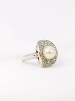 Bagueen Or Blanc, Perle Akoya Et Diamants -Castafiore Boutique bague vintage perle akoya diamants 402364
