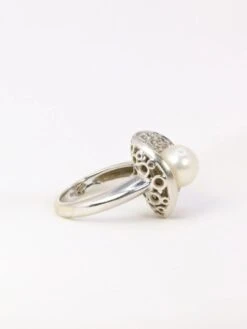 Bagueen Or Blanc, Perle Akoya Et Diamants -Castafiore Boutique bague vintage perle akoya diamants 597248