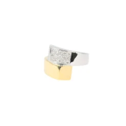 Bague Toi Et Moi Géométrique En Or Jaune, Or Blanc Et Diamants 11 Bague Toi Et Moi Géométrique En Or Jaune, Or Blanc Et Diamants -Castafiore Boutique bague vintage toi et moi geometrique en or et diamants 422012