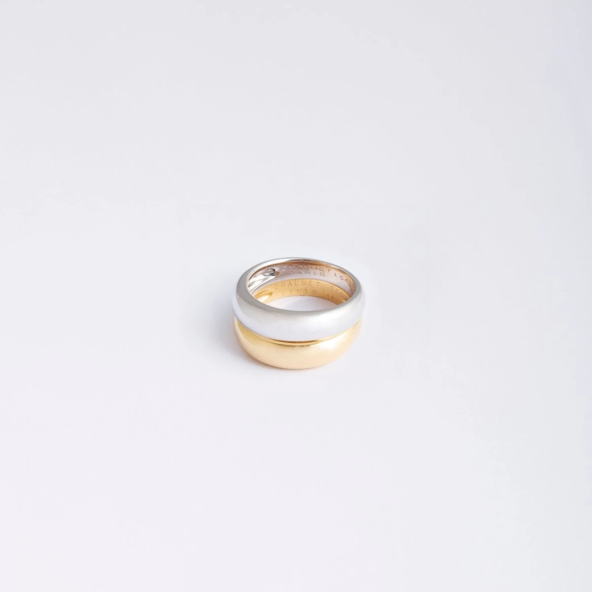 Bagues CHAUMET "jonc" En Or Jaune Et Or Gris 2 Bagues CHAUMET "jonc" En Or Jaune Et Or Gris – Image 2