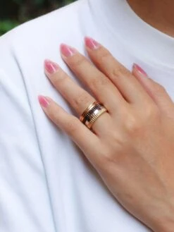 BOUCHERON Bague Quatre Classique Large 3 Ors 13 BOUCHERON Bague Quatre Classique Large 3 Ors -Castafiore Boutique boucheron bague quatre classique large 3 ors 428001