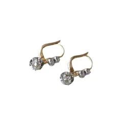 Boucle D'oreilles Dormeuses En Or Jaune, Platine Et Diamants 7 Boucle D'oreilles Dormeuses En Or Jaune, Platine Et Diamants -Castafiore Boutique boucle doreilles dormeuses en or jaune platine et diamants 457007