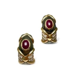 Boucles D’oreille Vintage En Or Noirci Et Jaune Ornée De Rubis Et Diamants.