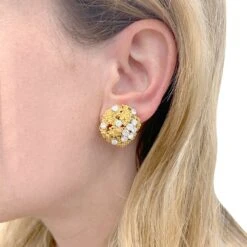 Miller Boucles D'oreilles BOUCHERON En Or Jaune, Platine Et Diamants. -Castafiore Boutique boucles doreilles boucheron en or jaune platine et diamants 987106