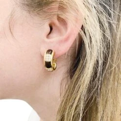 Miller Boucles D'oreilles BOUCHERON "Les Plurielles", En Or Jaune, Diamants Et Bois D'amourette -Castafiore Boutique boucles doreilles boucheron les plurielles en or jaune diamants et bois damourette 690745