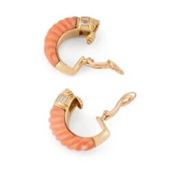 Boucles D'oreilles BOUCHERON Or Jaune, En Corail Et Diamants 19 Boucles D'oreilles BOUCHERON Or Jaune, En Corail Et Diamants -Castafiore Boutique boucles doreilles boucheron or jaune en corail et diamants 728554