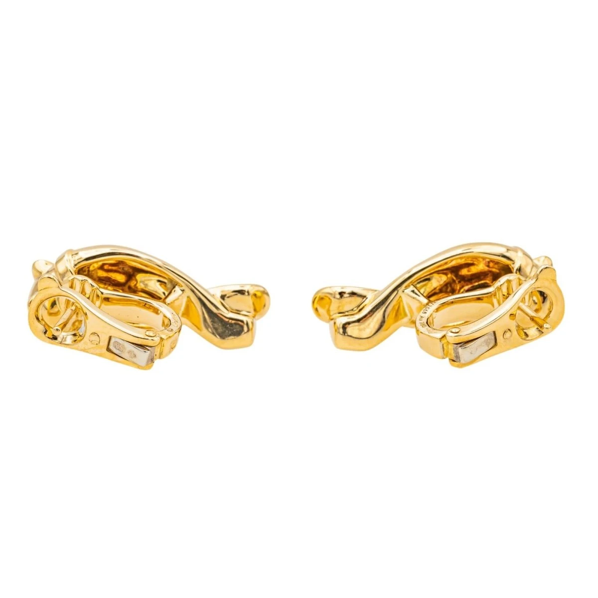 Boucles D'oreilles Clip CARTIER "Panthère" En Or Jaune, Or Blanc, Grenats Et Onyx 4 Boucles D'oreilles Clip CARTIER "Panthère" En Or Jaune, Or Blanc, Grenats Et Onyx – Image 4