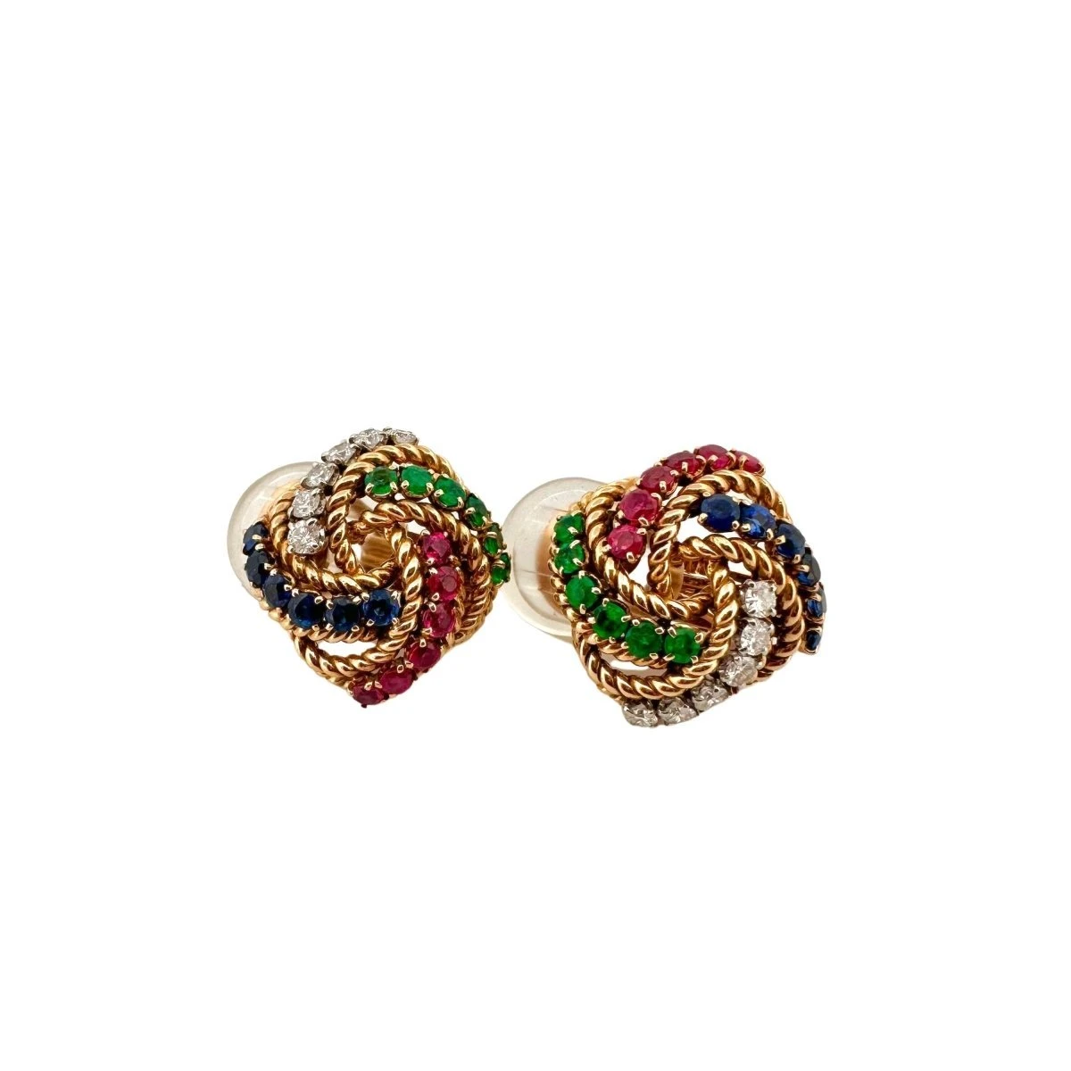 Boucles D'oreilles Clip BOUCHERON Tutti Frutti En Or Jaune, émeraudes, Rubis, Saphirs Et Diamants 1 Boucles D'oreilles Clip BOUCHERON Tutti Frutti En Or Jaune, émeraudes, Rubis, Saphirs Et Diamants