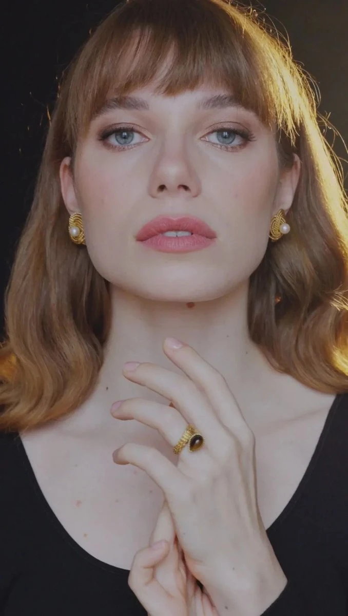 Boucles D'Oreilles Clip Gubelin Or Torsadé Et Perles 12 Boucles D'Oreilles Clip Gubelin Or Torsadé Et Perles – Image 12