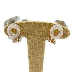 Boucles D'oreilles Clip JAR "Pensées" En Aluminium Et Or Rose -Castafiore Boutique boucles doreilles clip jar pensees en aluminium et or rose 925041