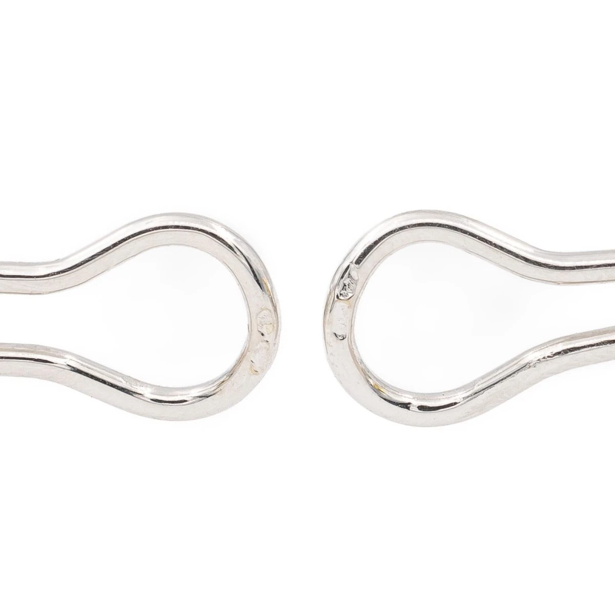 Boucles D'oreilles Clips En Or Blanc Et Diamant 5 Boucles D'oreilles Clips En Or Blanc Et Diamant – Image 5