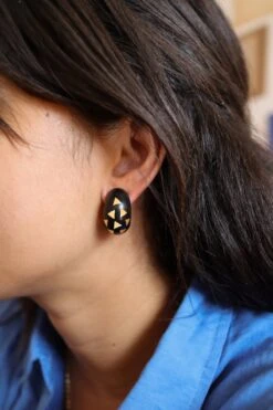 Boucles D'oreilles Clip VAN CLEEF & ARPELS En Or Jaune Et Bois D'amourette -Castafiore Boutique boucles doreilles clips van cleef arpels en or jaune et bois damourette 438318