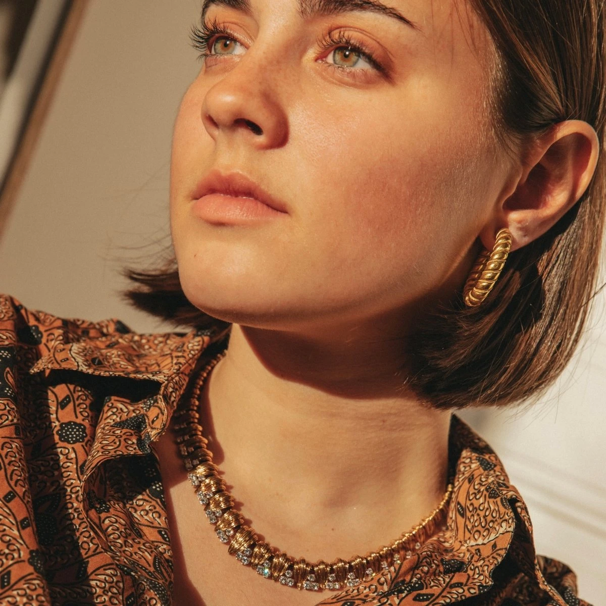 Boucles D'oreilles Créoles LALAOUNIS En Or Jaune 2 Boucles D'oreilles Créoles LALAOUNIS En Or Jaune – Image 2