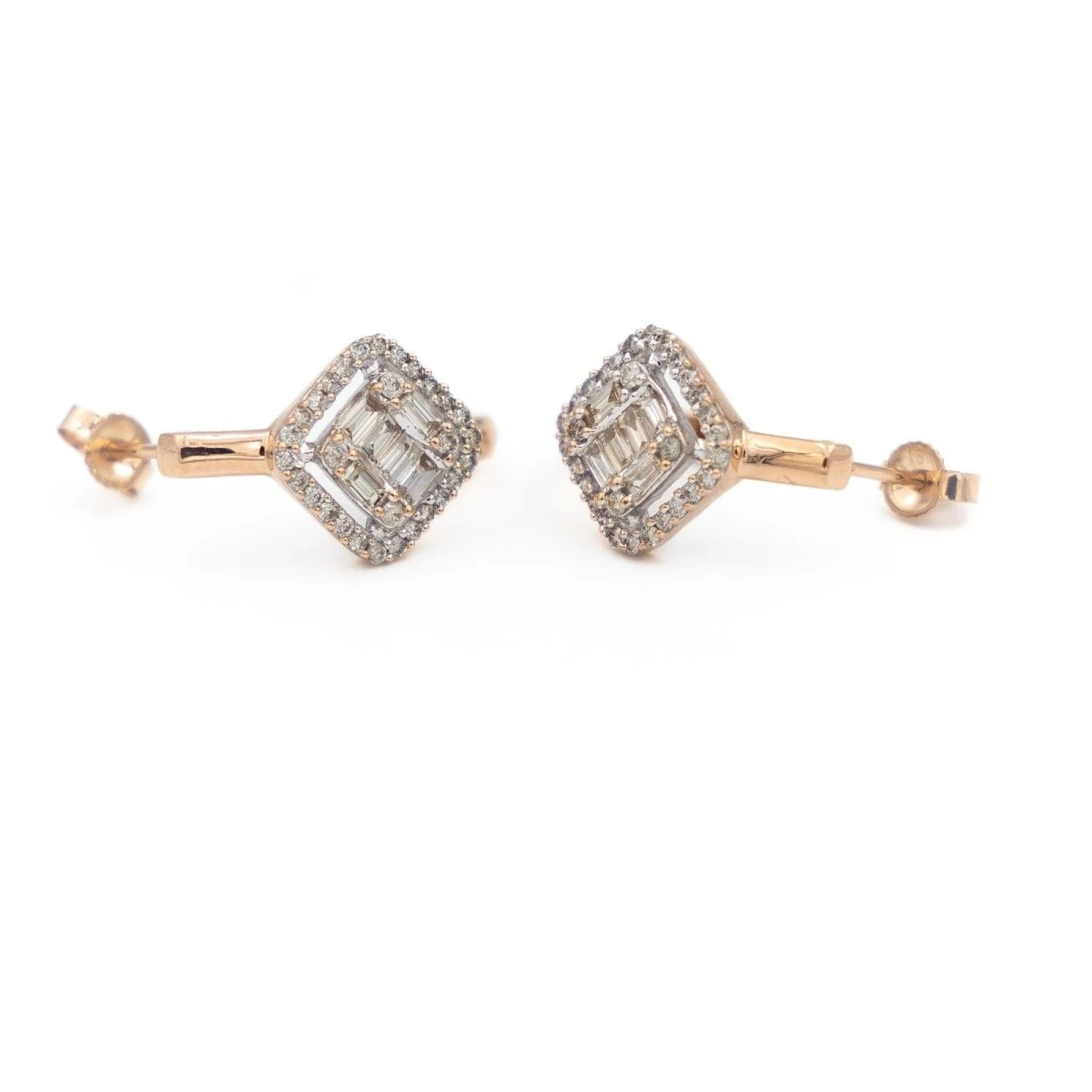 Boucles D'oreilles Dormeuses En Or Rose Et Diamants 2 Boucles D'oreilles Dormeuses En Or Rose Et Diamants – Image 2