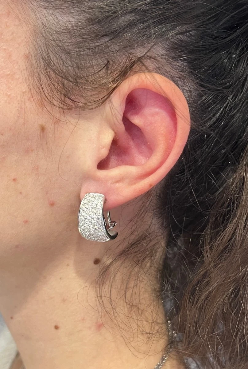 Boucles D'oreilles En Or Blanc Et Diamant 2 Boucles D'oreilles En Or Blanc Et Diamant – Image 2