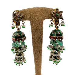 Boucles D'oreilles Pendantes En Or Jaune, émail Vert Et Pierres Dures 3 Boucles D'oreilles Pendantes En Or Jaune, émail Vert Et Pierres Dures -Castafiore Boutique boucles doreilles en or jaune email vert et pierres dures 849508